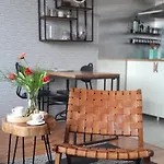 Andel Vltava' Spirit - Smichov 아파트 *